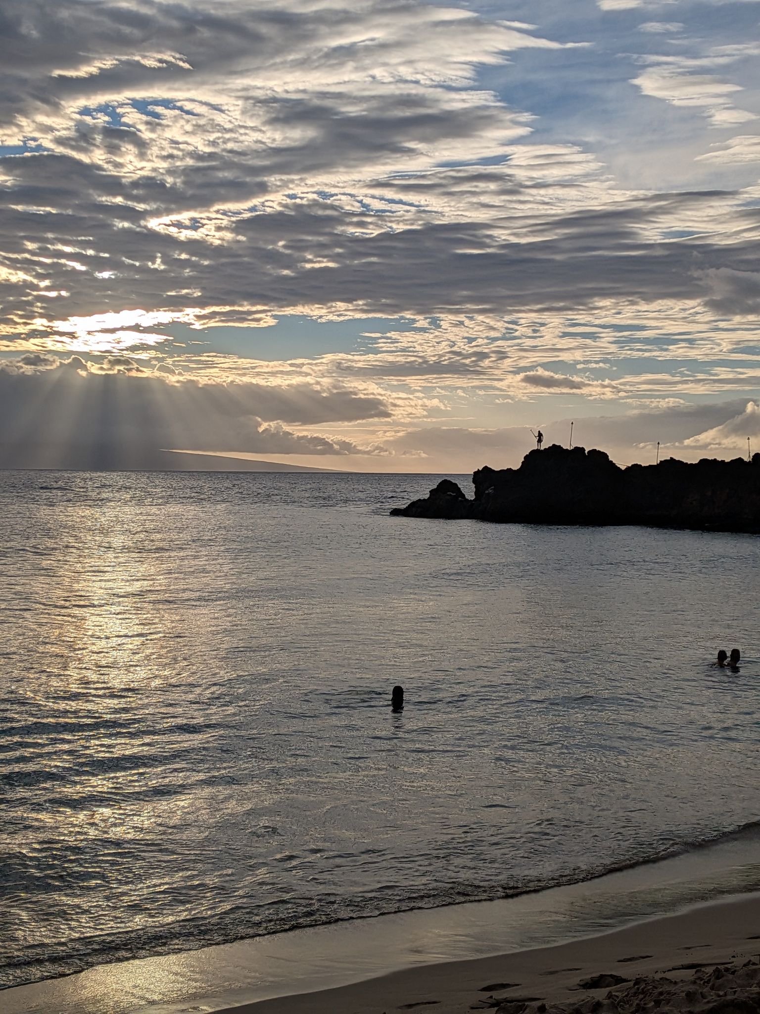 PXL 20260303 040019501.MP