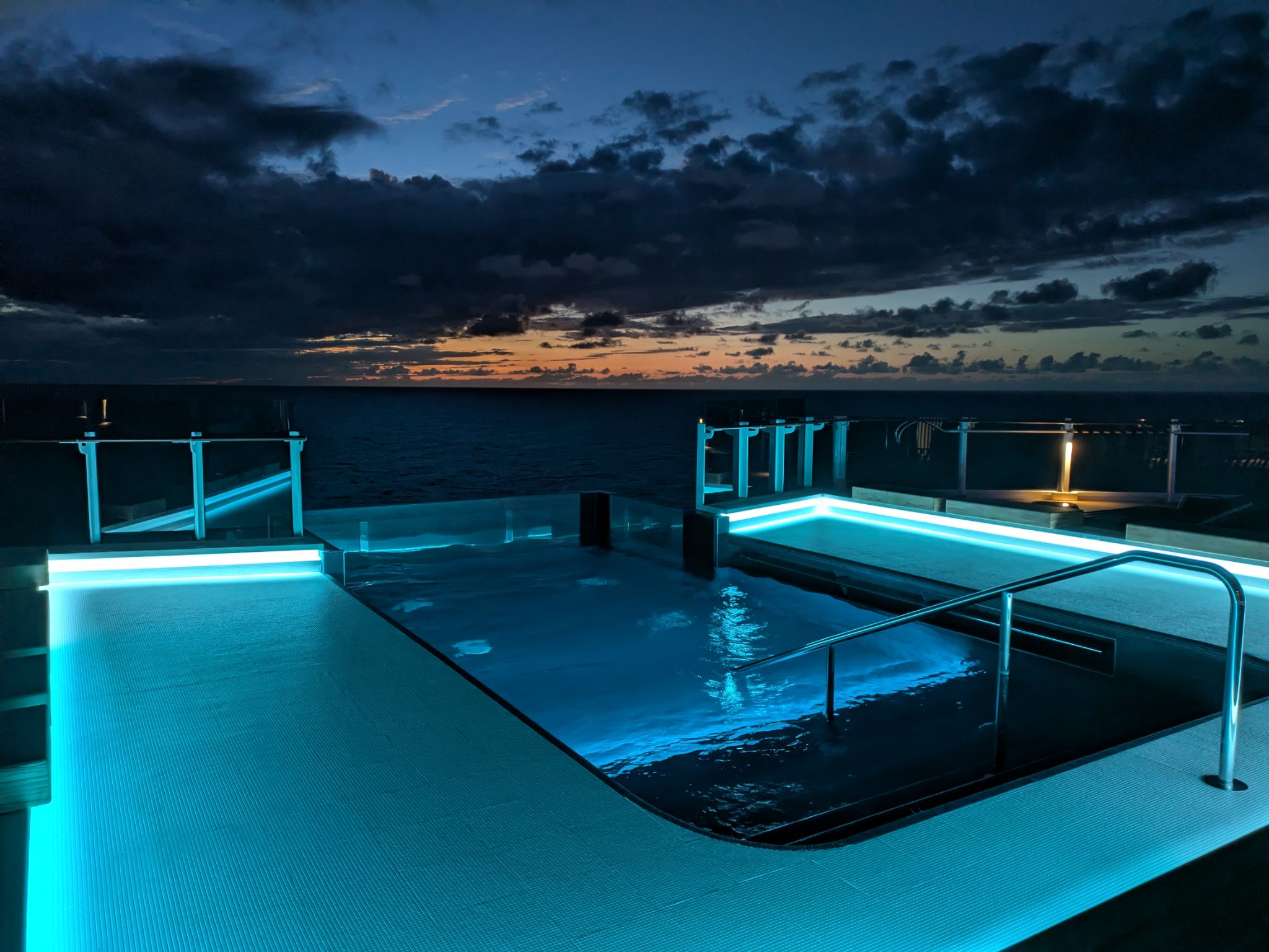 PXL 20250505 233314623