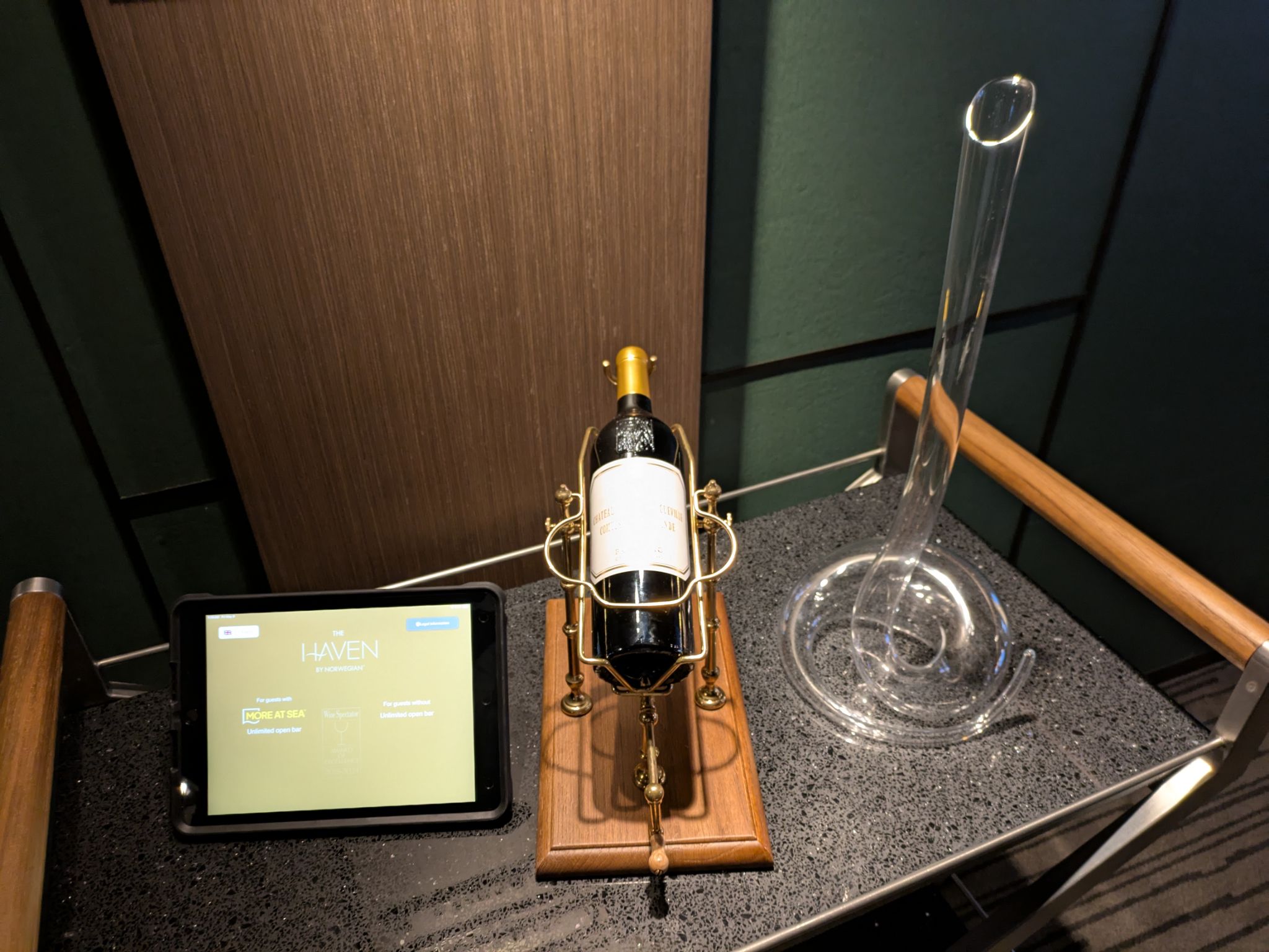 PXL 20250508 232631875