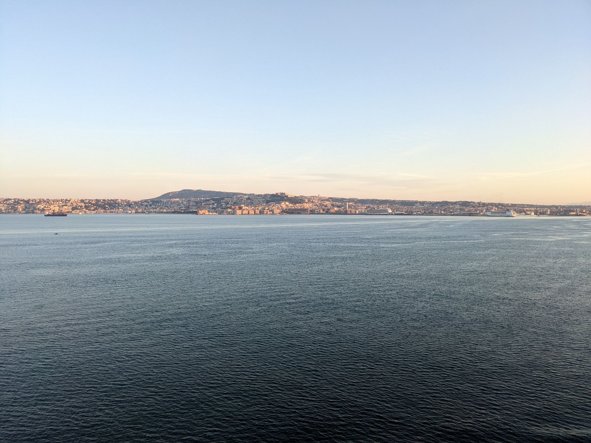 PXL 20220618 035707856