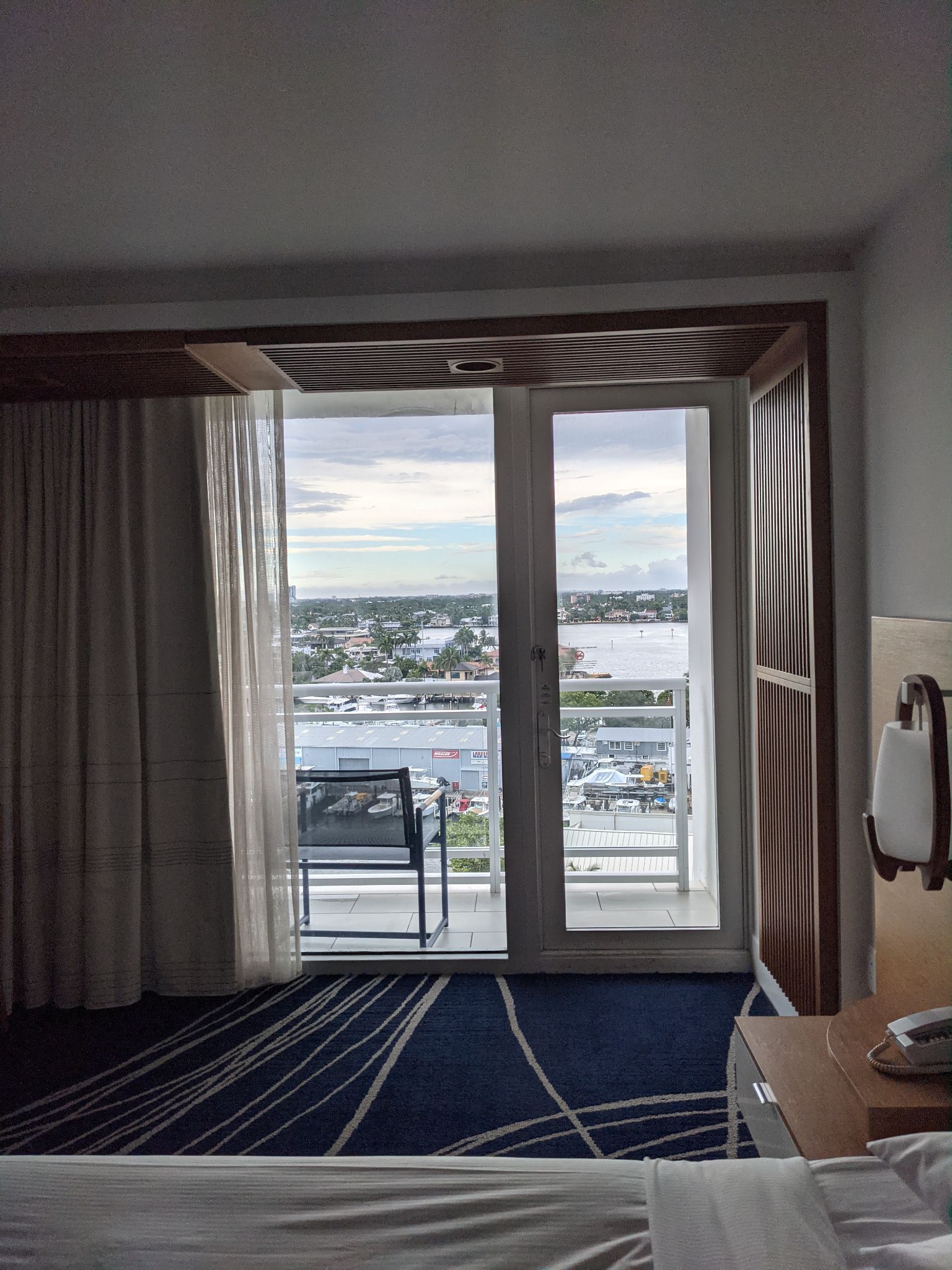 PXL 20211022 212158826