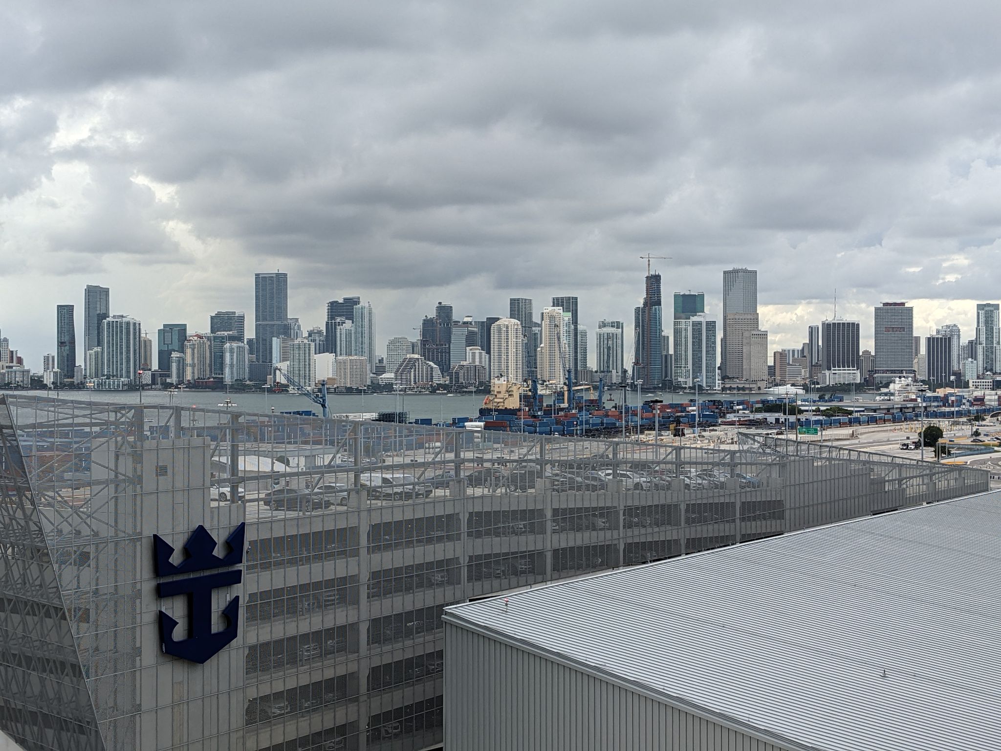 PXL 20211023 190548716