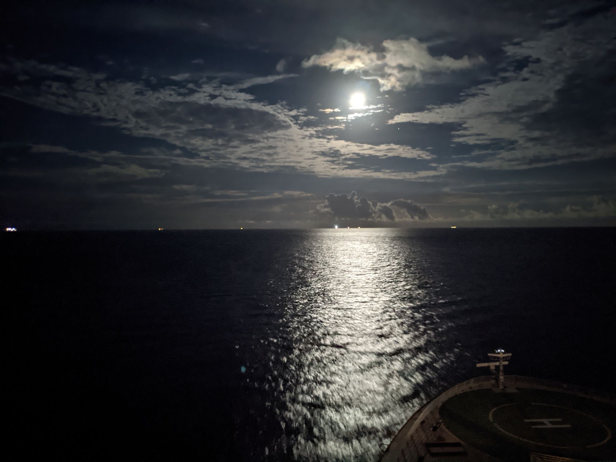 PXL 20211024 020145694.NIGHT